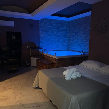 Royalty Rooms & Spa Napoli Bagian luar foto