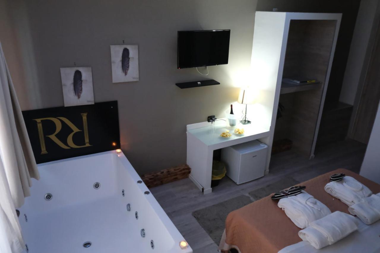 Royalty Rooms & Spa Napoli Bagian luar foto