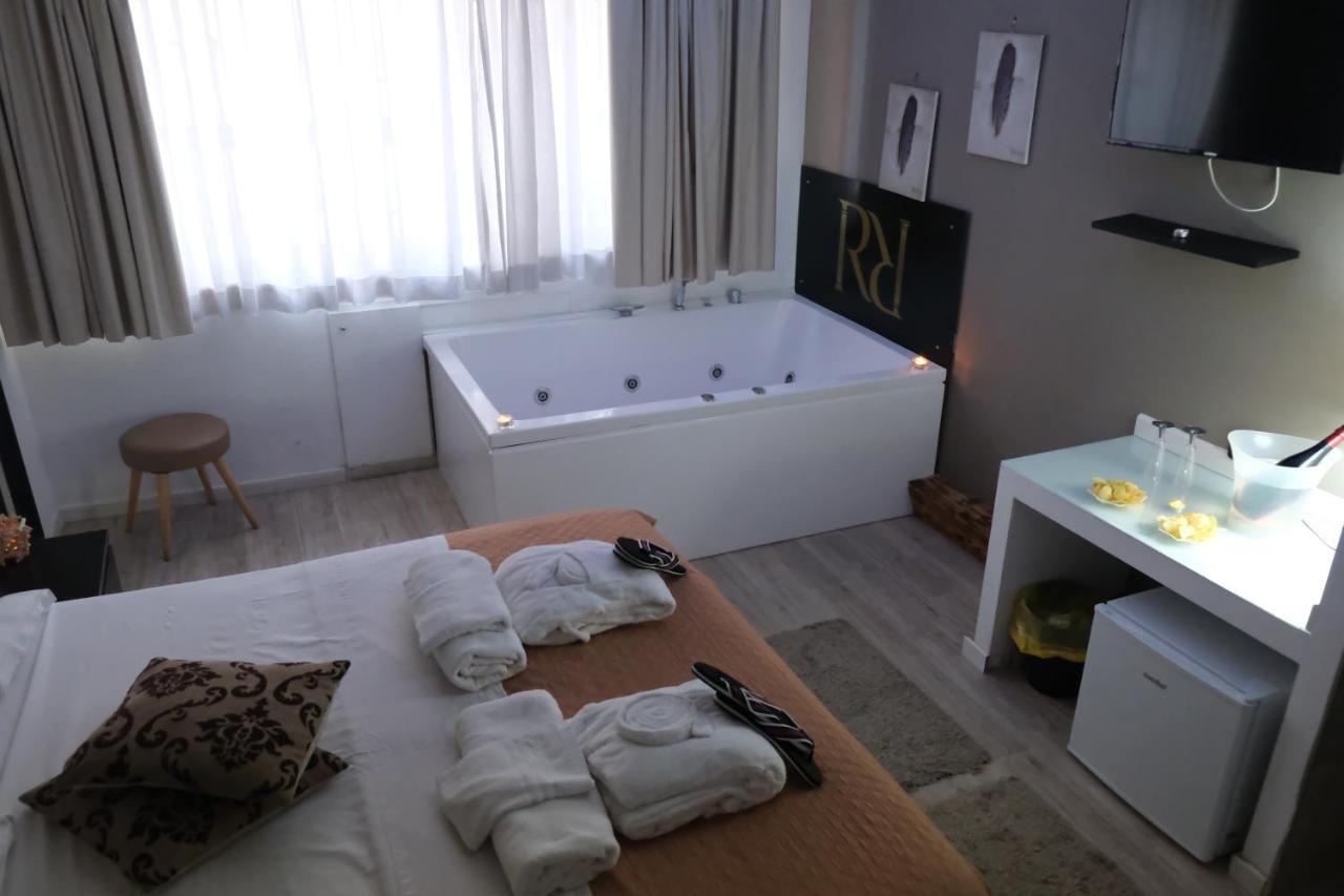 Royalty Rooms & Spa Napoli Bagian luar foto