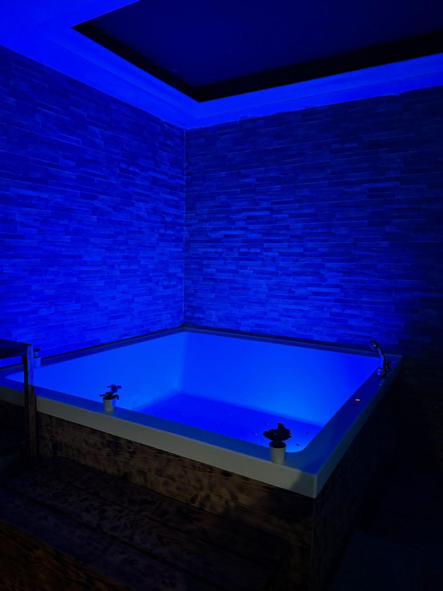 Royalty Rooms & Spa Napoli Bagian luar foto