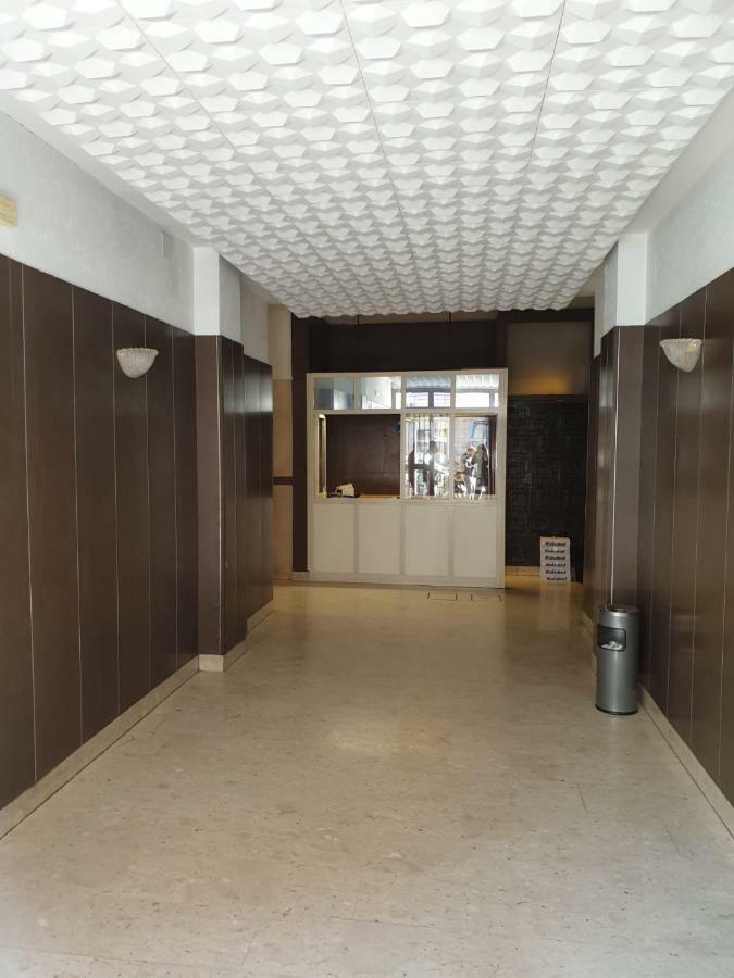 Royalty Rooms & Spa Napoli Bagian luar foto