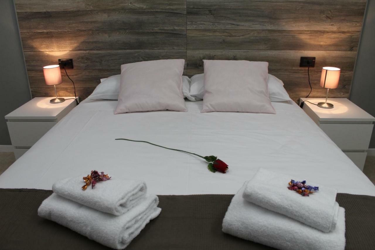 Royalty Rooms & Spa Napoli Bagian luar foto