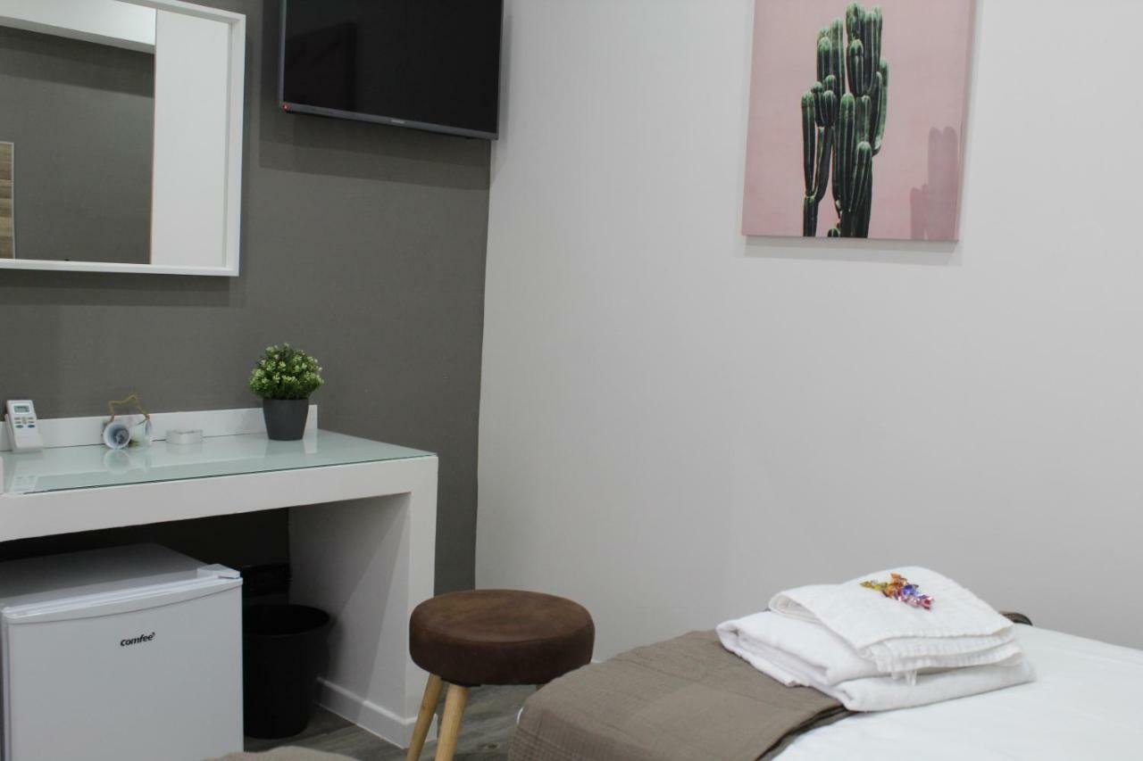 Royalty Rooms & Spa Napoli Bagian luar foto